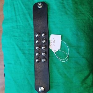 Handmade leather bracelet size 7-7.5